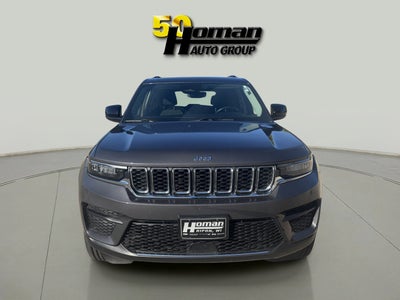 2022 Jeep Grand Cherokee Laredo