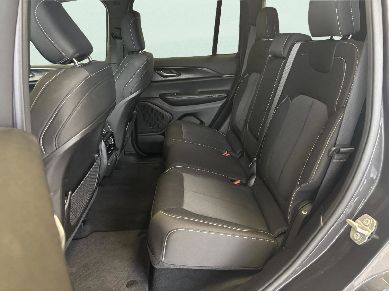 2024 Jeep Grand Cherokee Laredo X