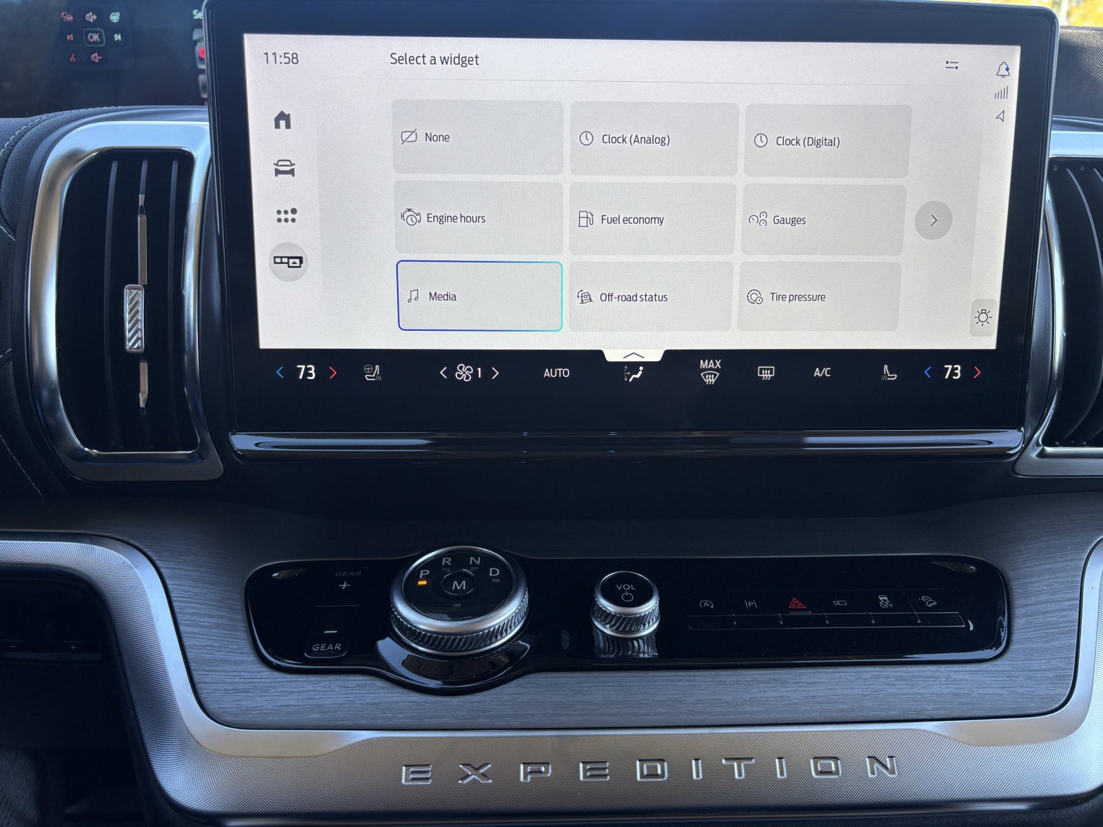 2027 Ford Expedition Max Platinum