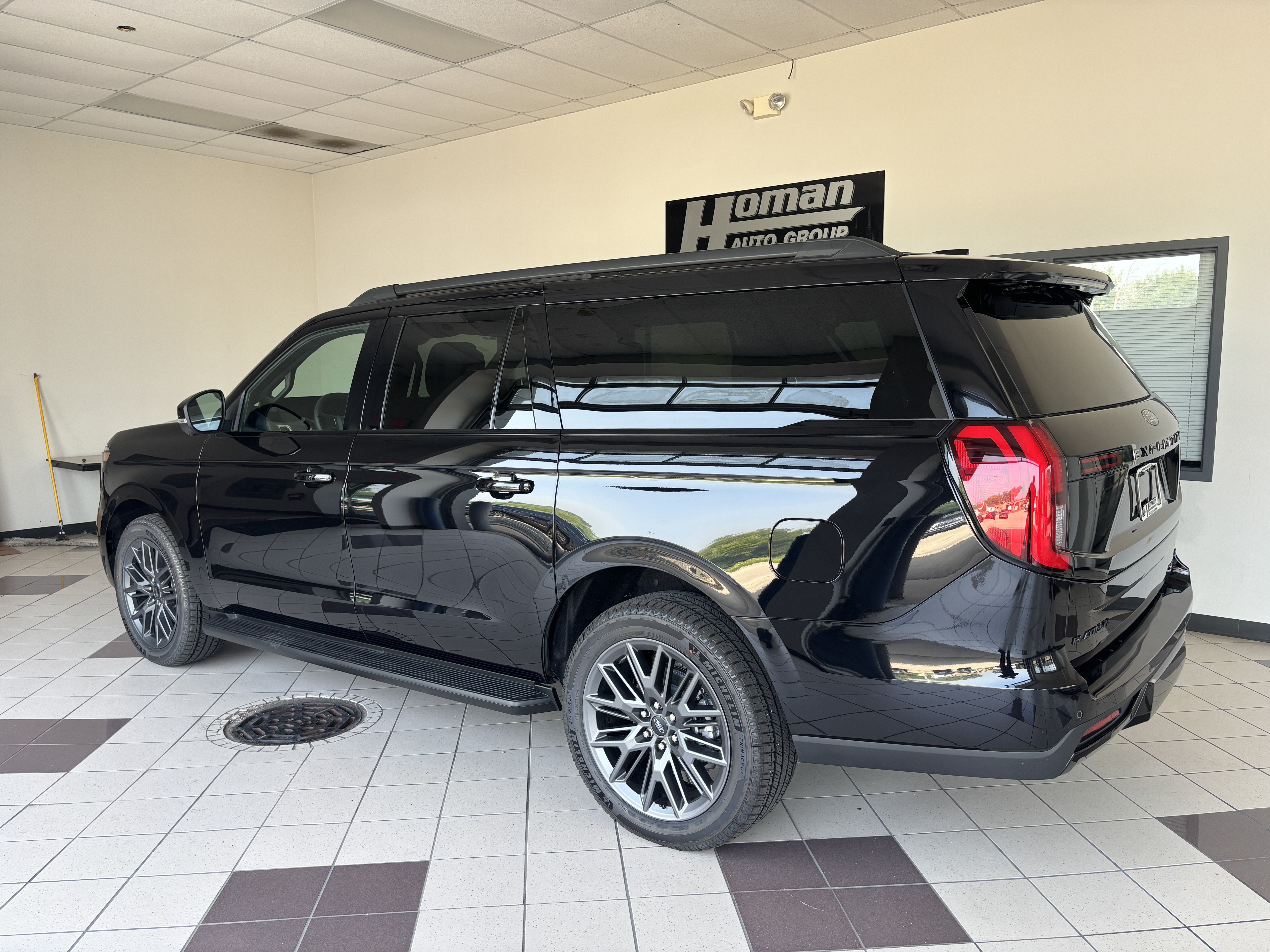 2026 Ford Expedition Max Platinum