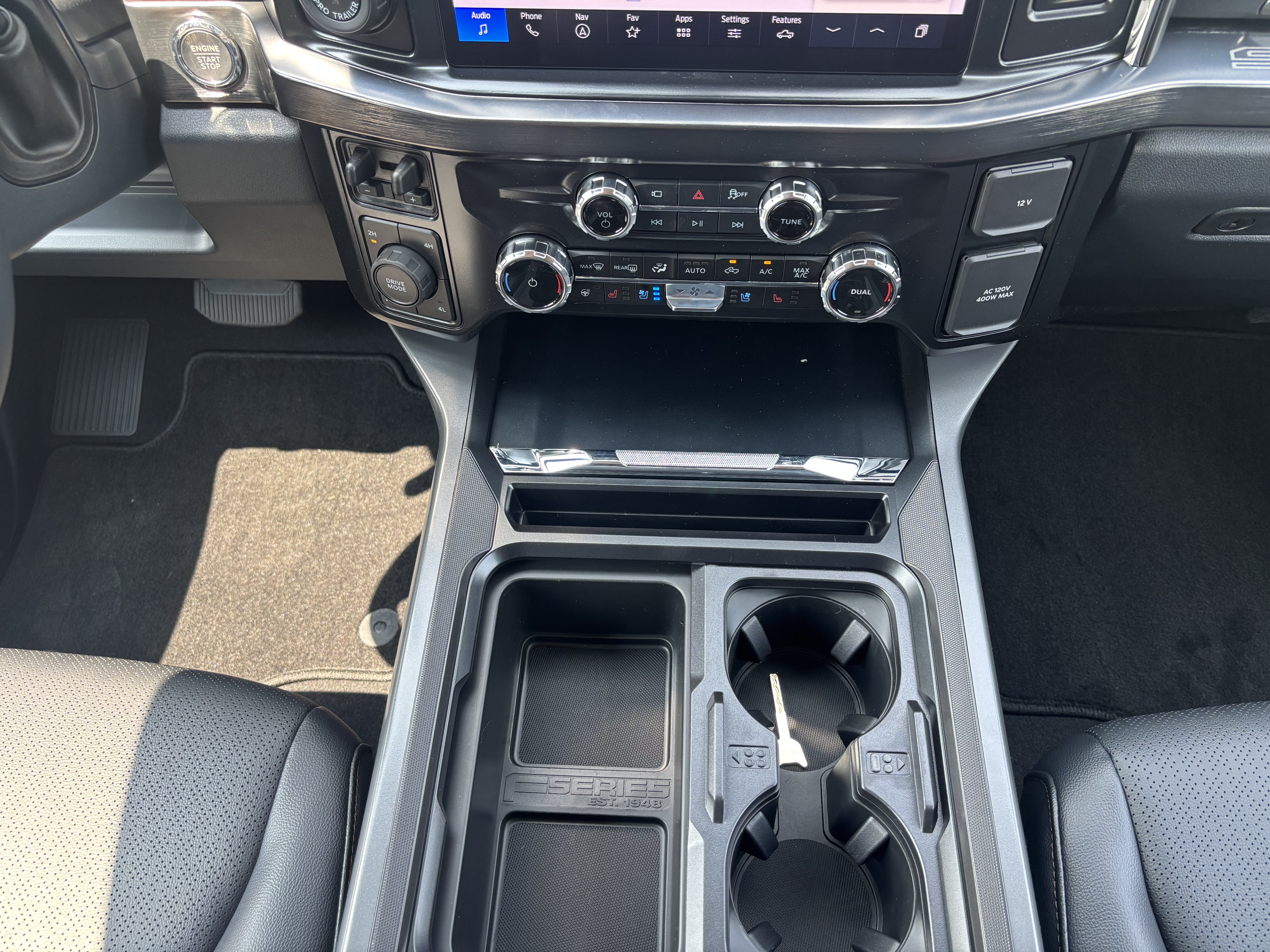 2026 Ford Super Duty F-350 SRW LARIAT