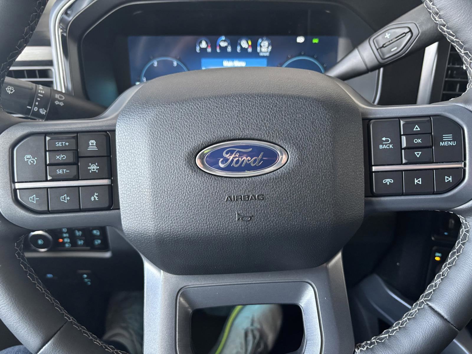 2026 Ford Super Duty F-350 SRW LARIAT