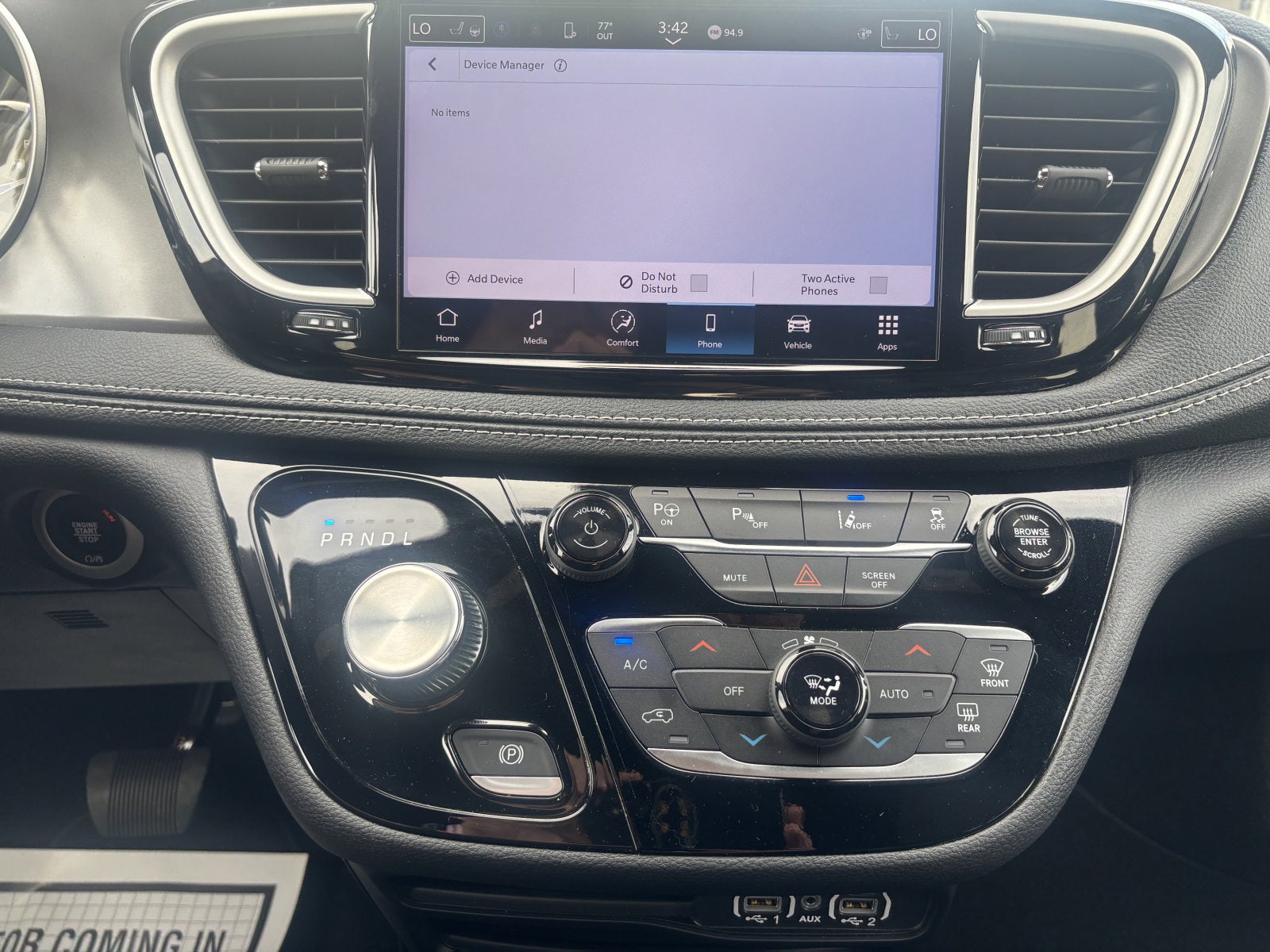 2025 Chrysler Pacifica Hybrid Select