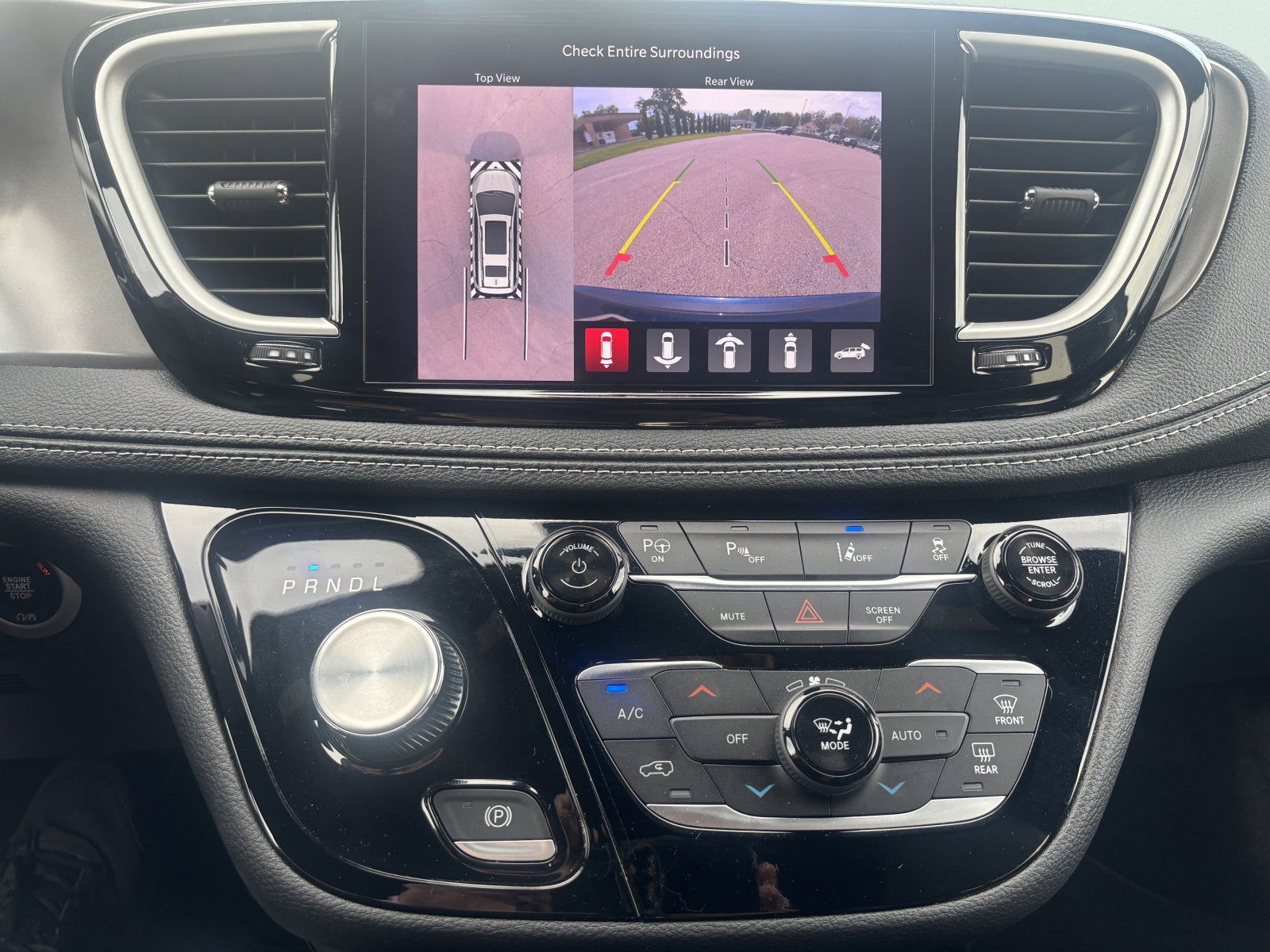 2025 Chrysler Pacifica Hybrid Select