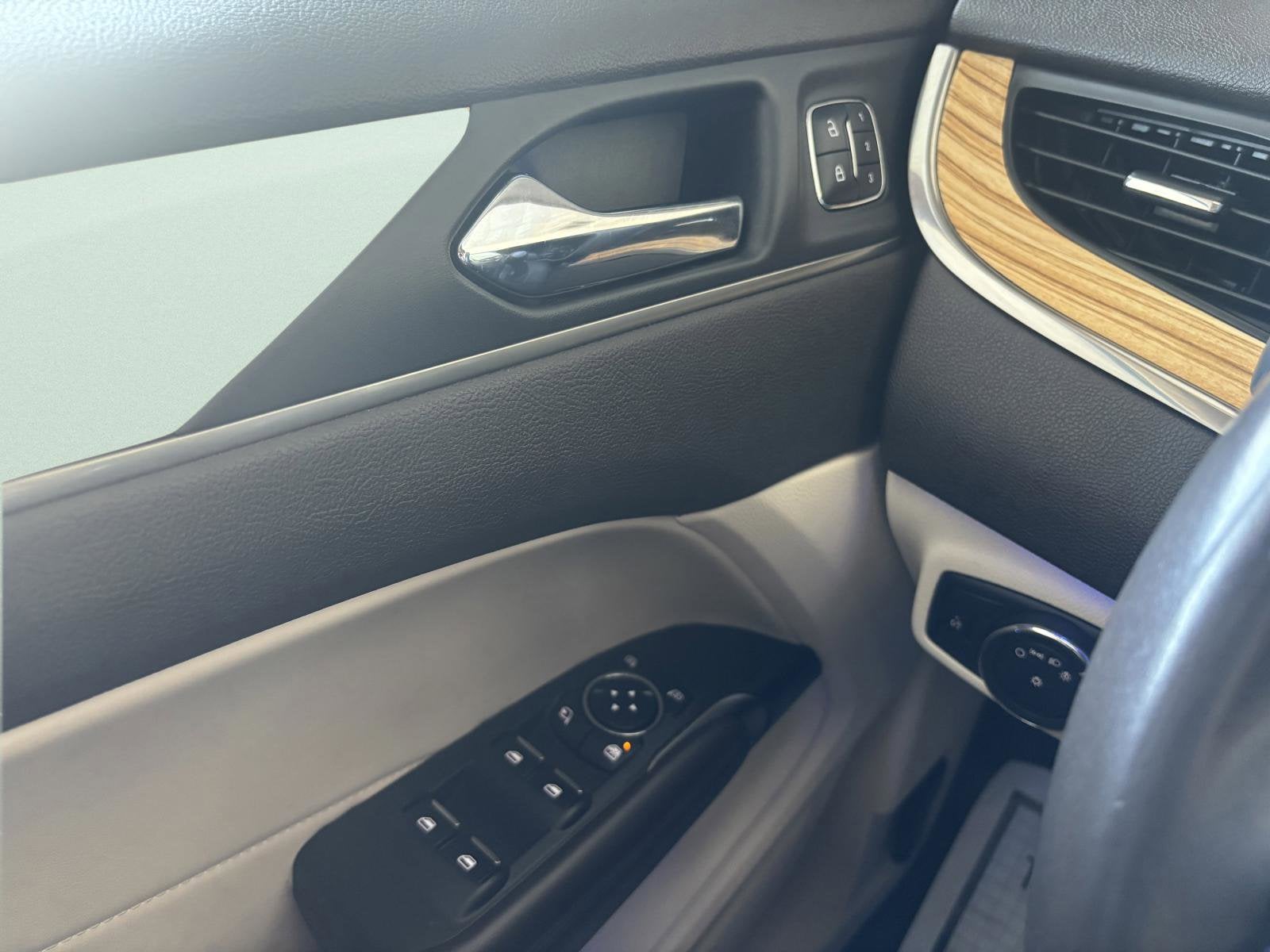2015 Lincoln MKC BASE