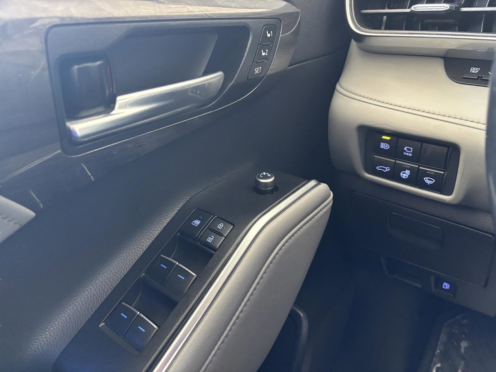 2020 Toyota Highlander Platinum